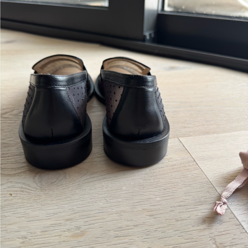 Stuart Weitzman's Palmer loafers - Picture 4 of 6